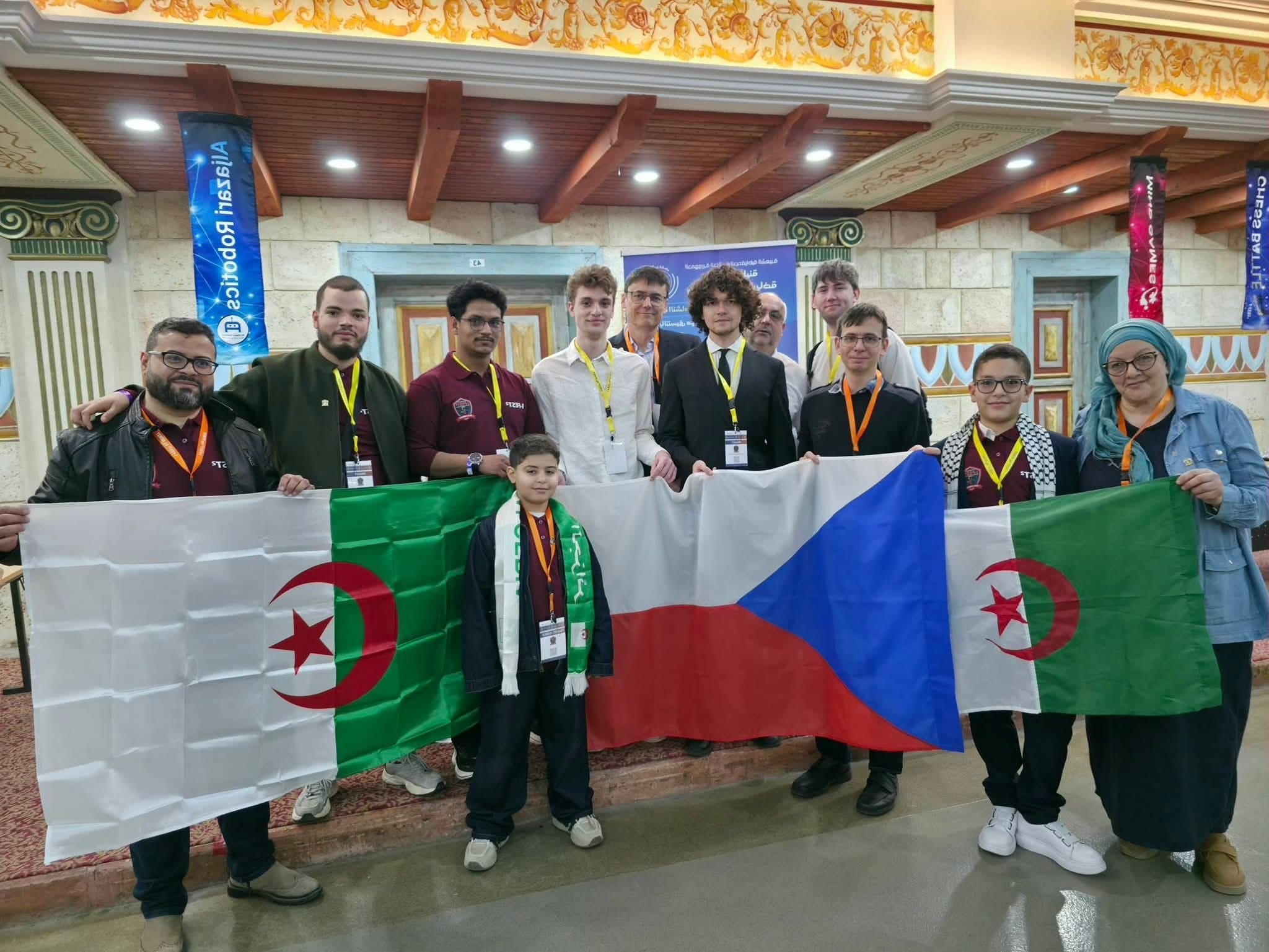برونزية البطولة الدولية للروبوتكس بتونس